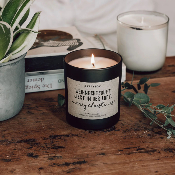 HAPPYSOY Duftkerze - Weihnachtsduft liegt in der Luft!